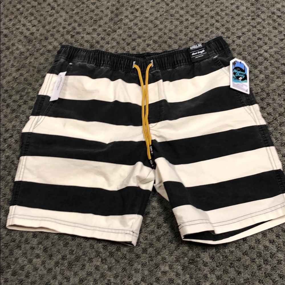 Valor size medium mens swimsuit